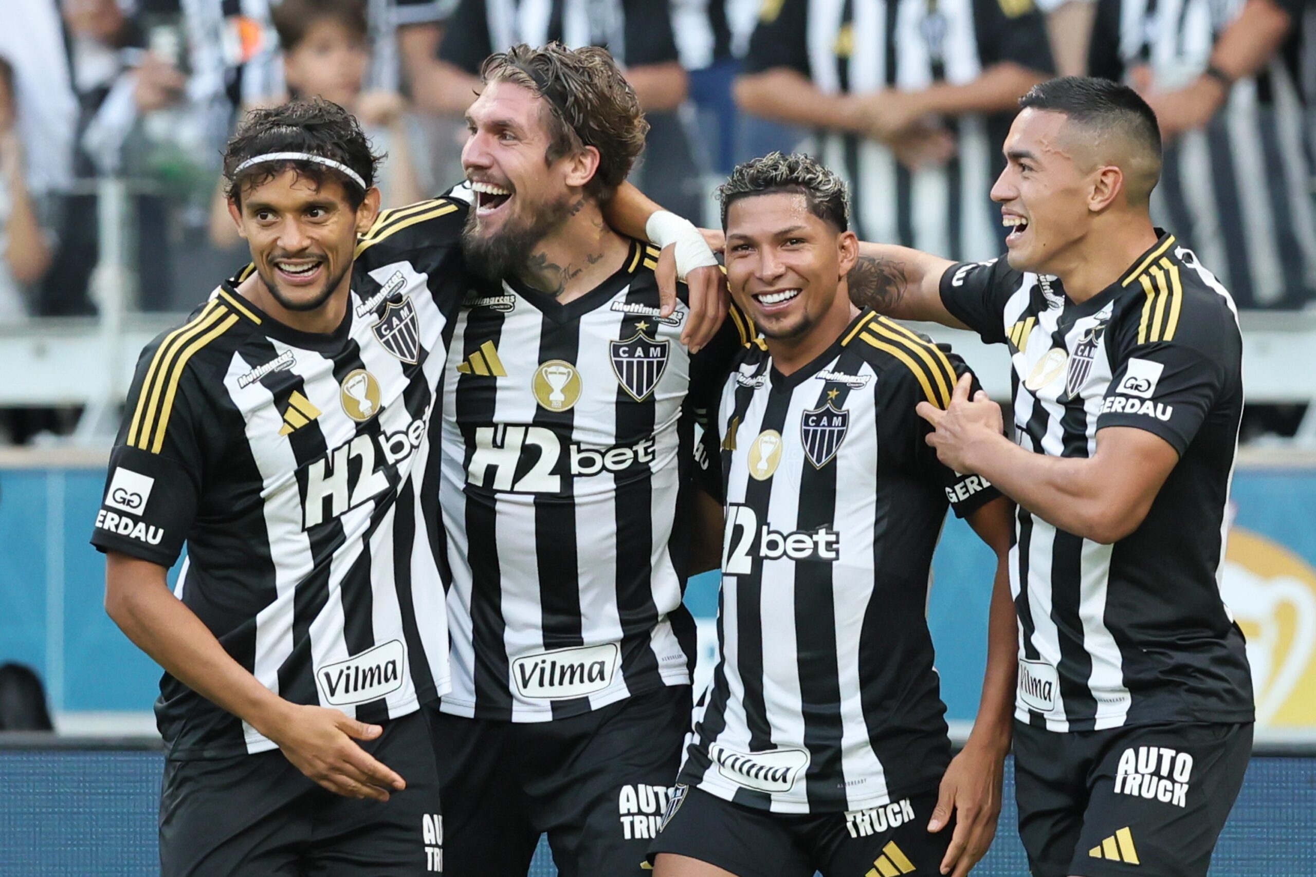 MG - BELO HORIZONTE - 08/03/2025 - MINEIRO 2025, ATLETICO-MG X AMERICA-MG - Lyanco jogador do Atletico-MG comemora seu gol durante partida contra o America-MG no estadio Mineirao pelo campeonato Mineiro 2025. Foto: Gilson Lobo/AGIF