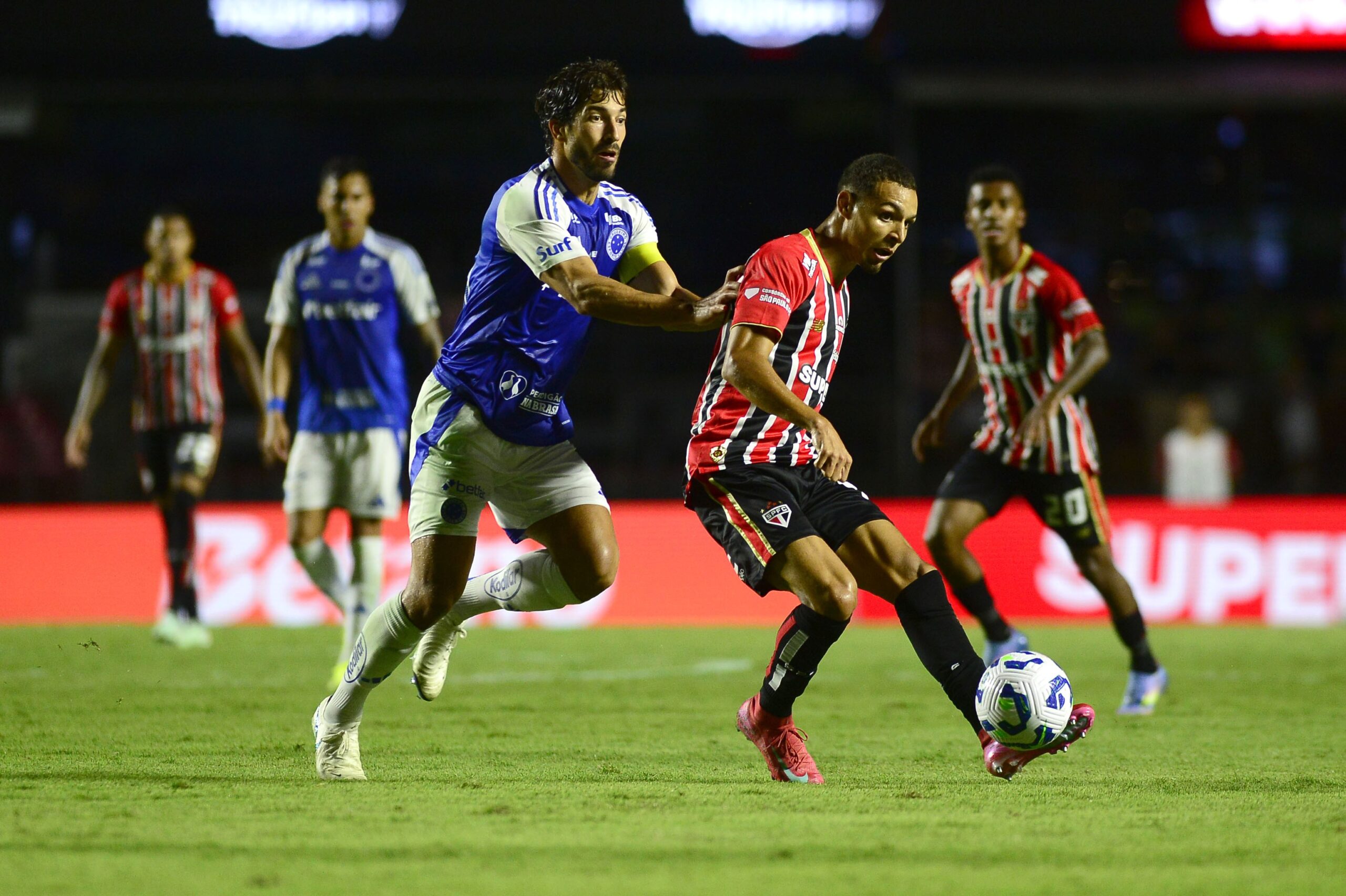 Empate Contra o São Paulo Dá Novo Fôlego ao Cruzeiro para Reação no Brasileirão