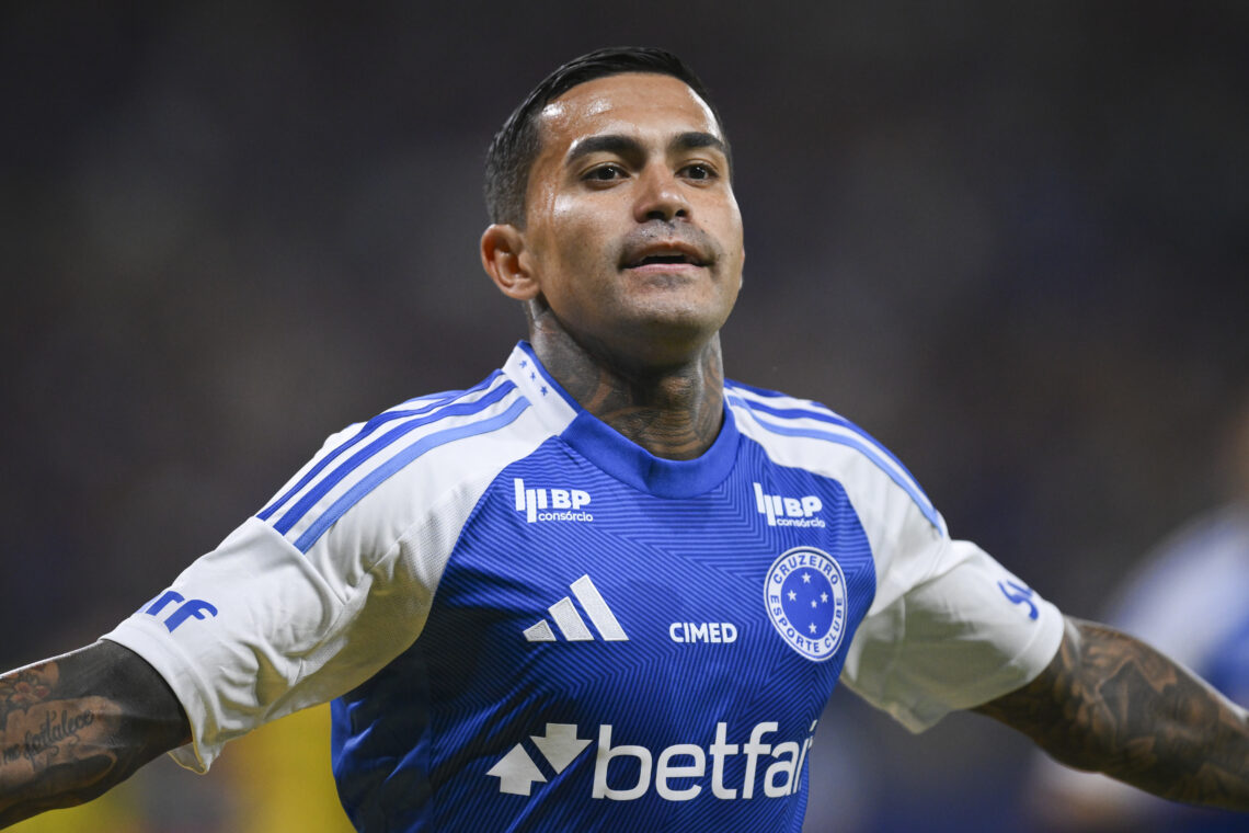 BELO HORIZONTE, BRAZIL - MARCH 29: Dudu of Cruzeiro celebrates after scoring his team's first goal during the match between Cruzeiro and Mirassol as part of Brasileirao 2025 at Mineirão Stadium on March 29, 2025 in Belo Horizonte, Brazil. (Photo by Pedro Vilela/Getty Images)